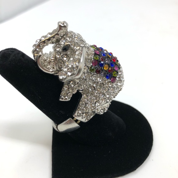 Large Costume Fashion Elephant Statement ring - Picture 2 of 4